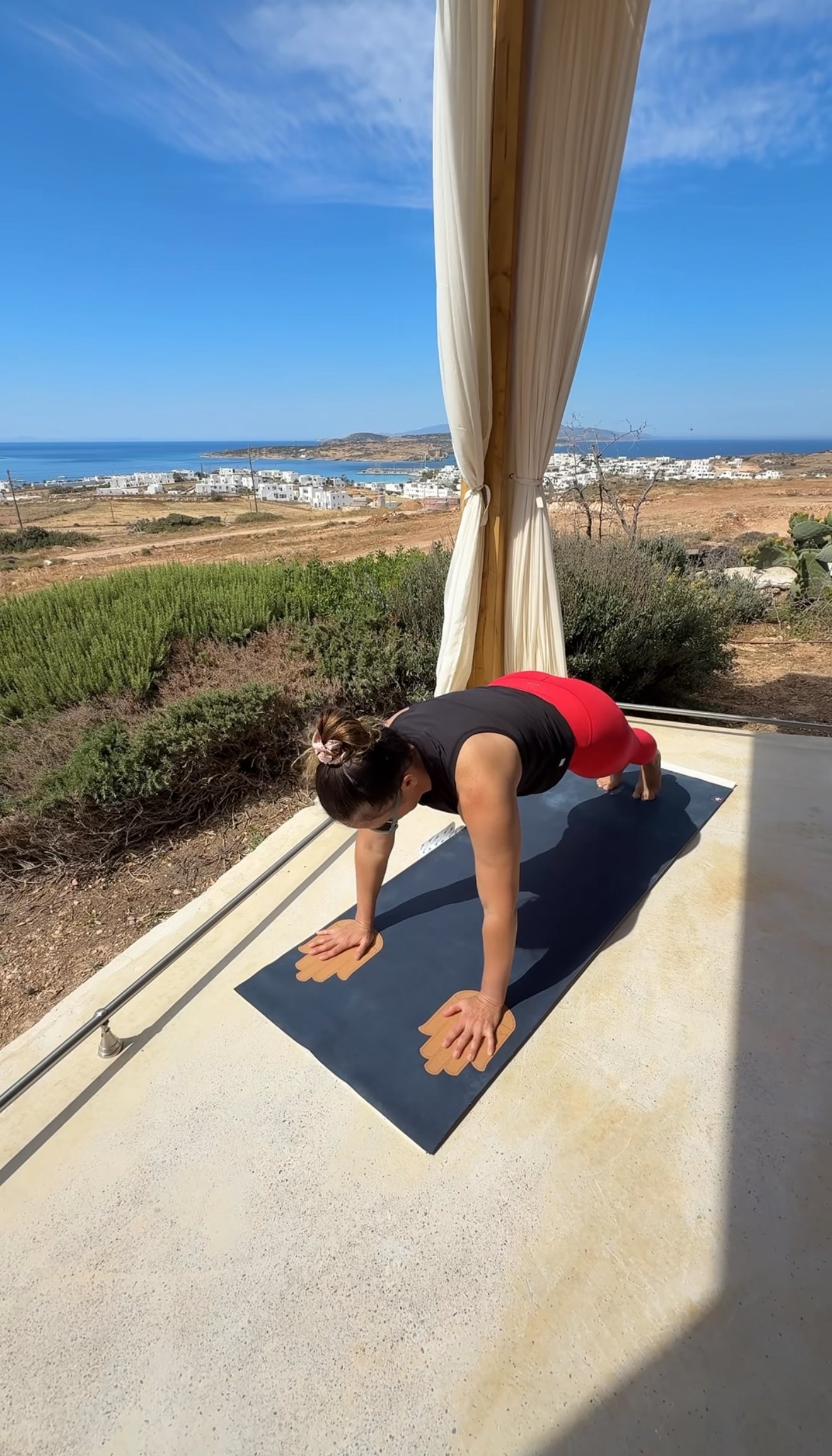 Cork Helping Hands – Non-Slip Yoga Grip Pads